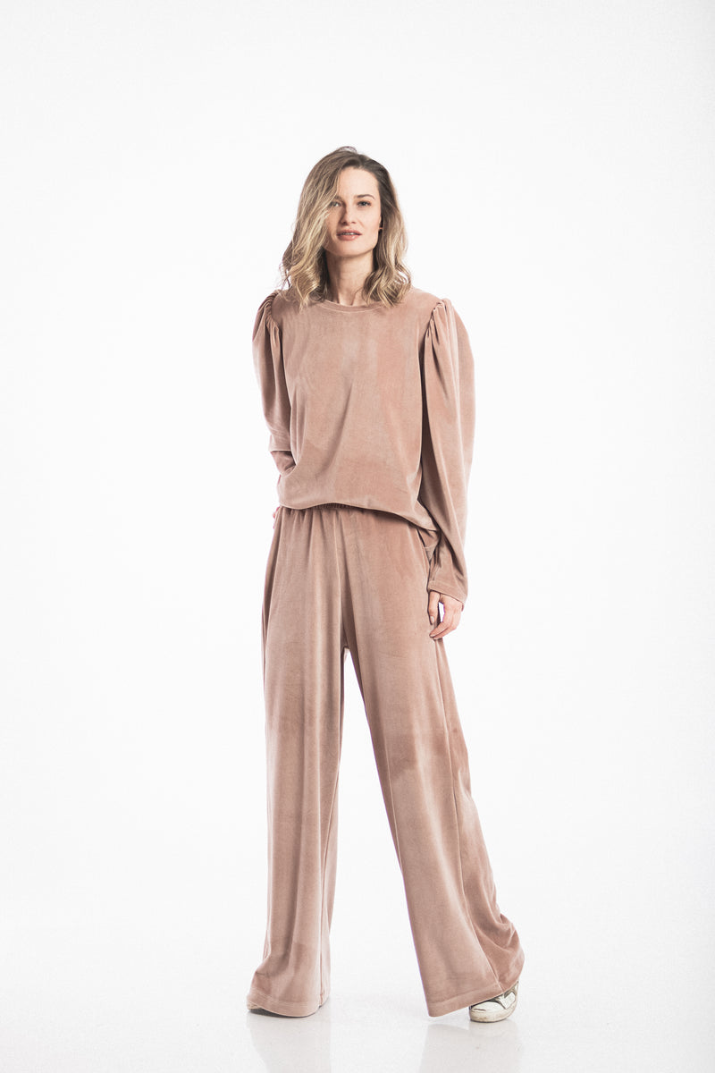 Tracksuit with Puffy Shoulders